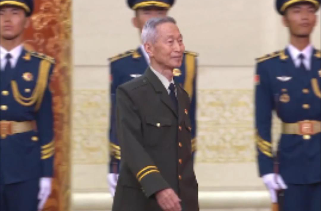 崔道植
“七一勛章”獲得者,看痕知槍、觀彈知人,他的名字就是傳奇。